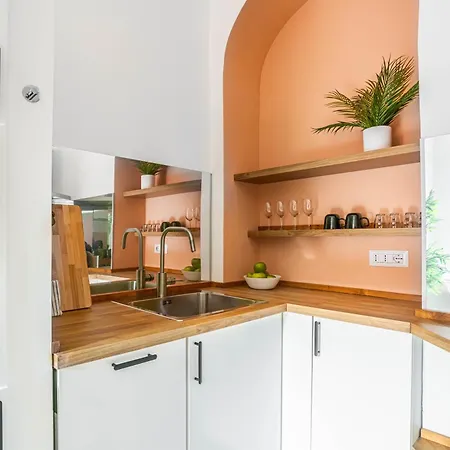 Apartment Little Bali In Milan, Arco Della Pace/ Sempione *