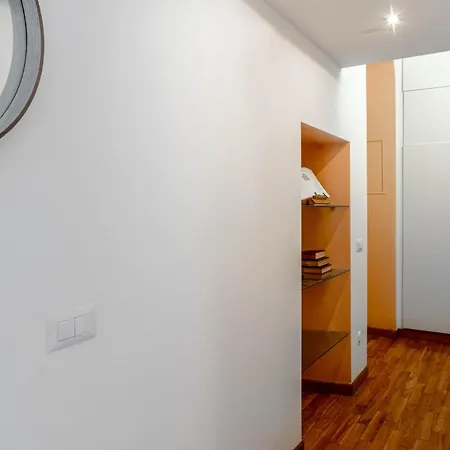Apartment Little Bali In Milan, Arco Della Pace/ Sempione
