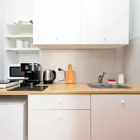 Minimal Design In * Milan