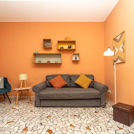 Delizioso A 100 Metri Dai Navigli Apartamento