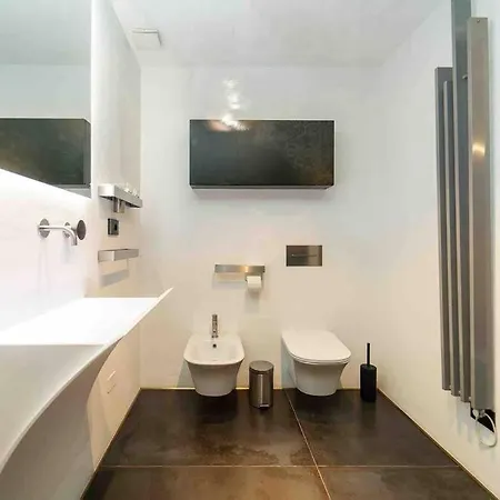 Prestigioso Loft In San Babila A 5 Min. Dal Duomo