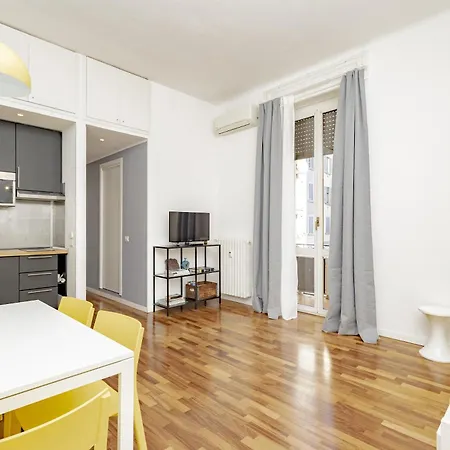 Apartment Xenia - Cozy Luminous Flat Near Navigli *