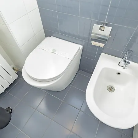 Xenia - Cozy Luminous Flat Near Navigli *