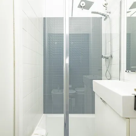 Xenia - Cozy Luminous Flat Near Navigli