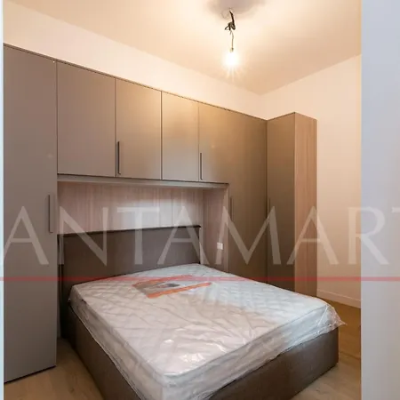 Daire Porta Venezia New Luxury - Wifi Full Equiped Milano