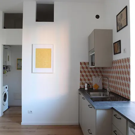 Modern Close To Metro