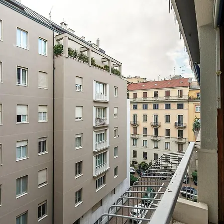 1br Uberto Visconti Di Modrone A With Balcony In Apartamento Milán