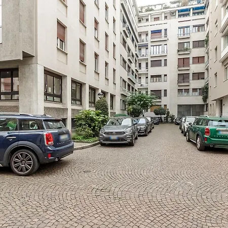 1br Uberto Visconti Di Modrone A With Balcony In Milán