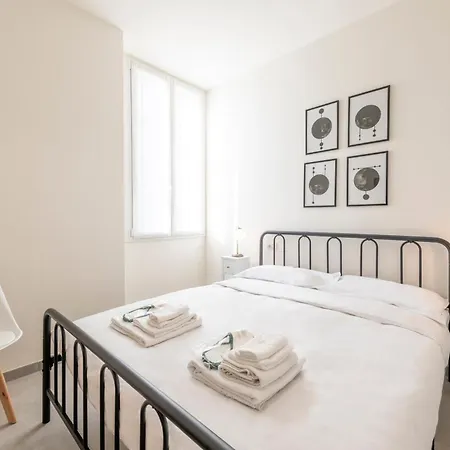 Maloja, 10 - Casa Maloja - Ampio * Milano