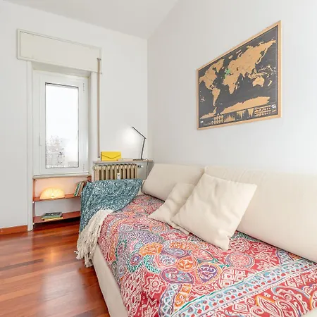 Apartament Bright And Quiet Close To Fair *