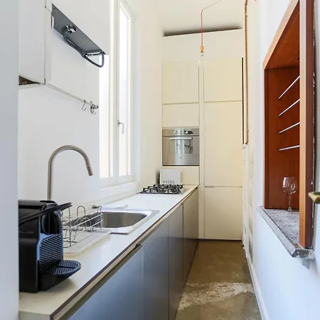 Settembrini - Station Apartment