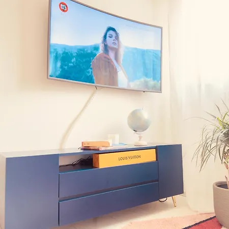 Felci Blu Metro Apartment *