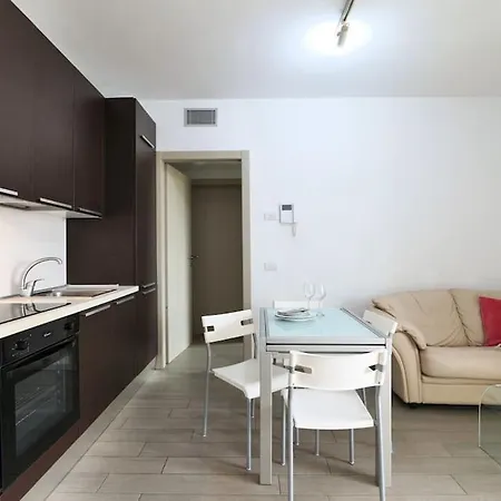 Contempora - One Bedroom Nuvolone 7 מילאנו