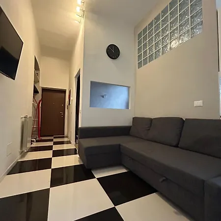 Ampio Bilocale Sui Navigli Apartamento *