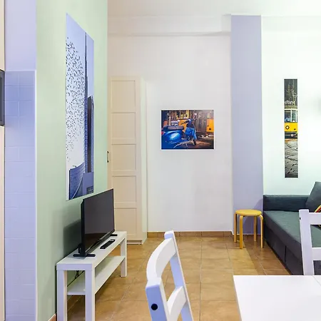 Purple Flat - Porta Romana Apartment