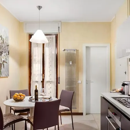 Apartment Elegant And Roomy Milan