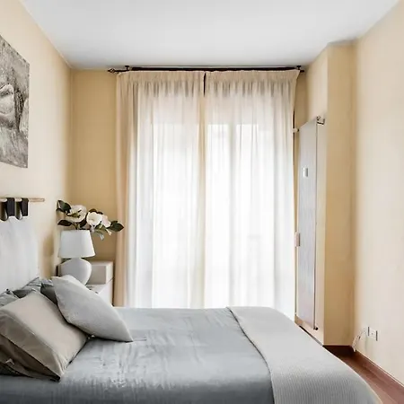 Elegant And Roomy