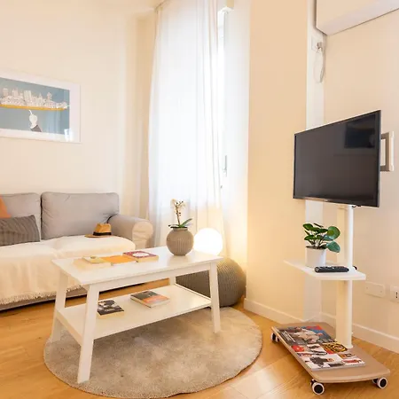 Ospitali - West Piccolo Nido Per Due Persone Ottimo X Partite O Concerti A San Siro Appartement