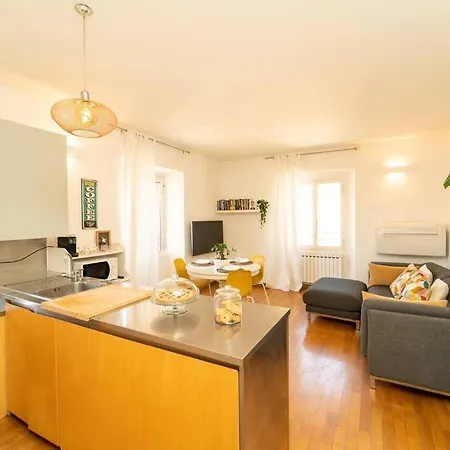 A 15 Min. Dal Duomo * Milão