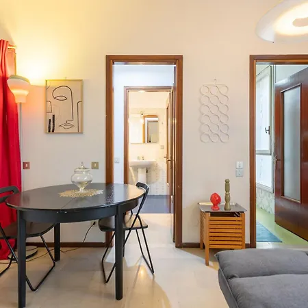 Rucellai With Shared Pool By Halldis