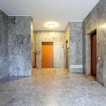 Rucellai With Shared Pool By Halldis Milano