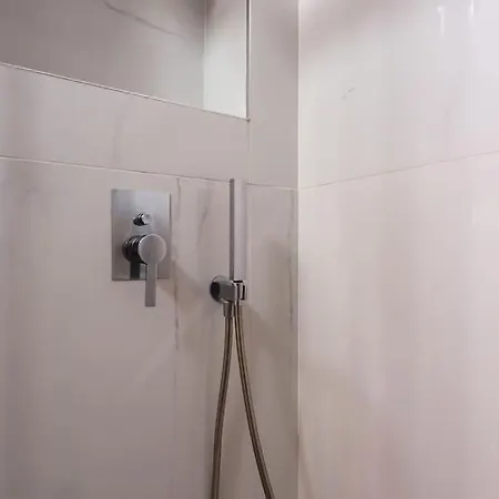 Contempora - Bilocale Via Verro *