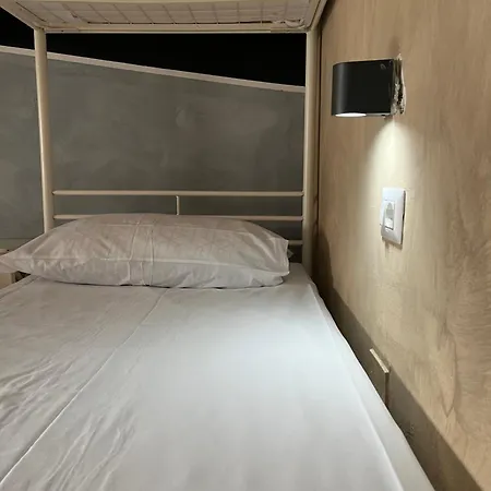 Gloria Hostel