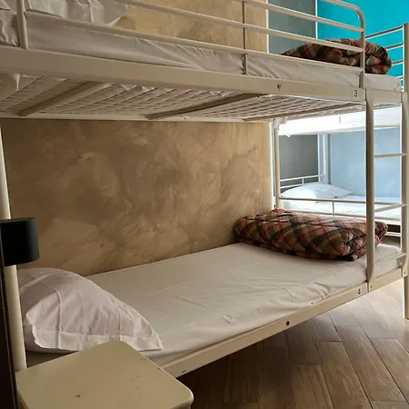 Gloria Hostel Milán