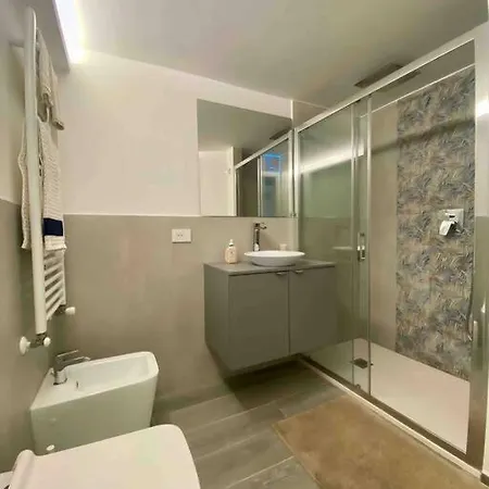 Διαμέρισμα Modern 10 Minutes From Downtown
