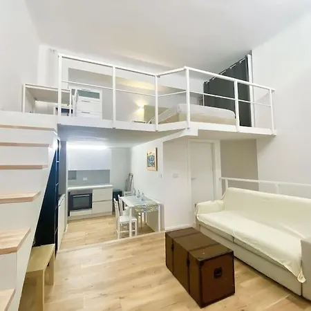 Modern 10 Minutes From Downtown * 米兰