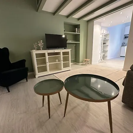 Flowers, A Cozy In Апартаменты *