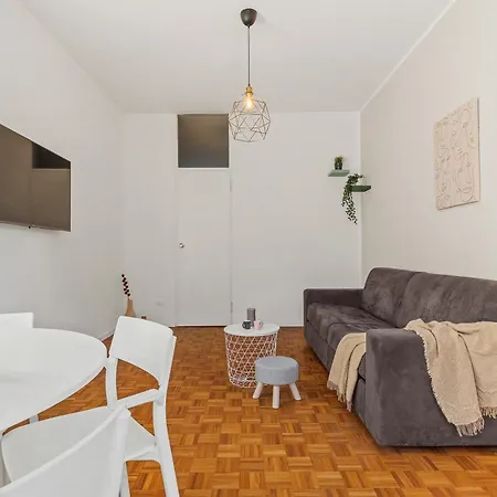 Urban Chic Retreat Station - Loreto * Milan