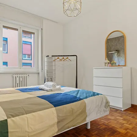 Apartment Urban Chic Retreat Station - Loreto Milan
