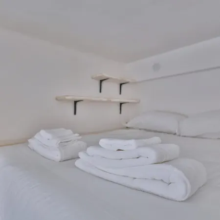 Quiet House In Navigli Sleeps 4 *