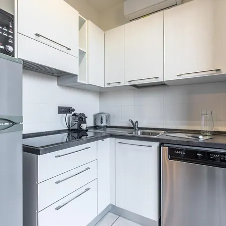 Cosenz Charme Mediolan