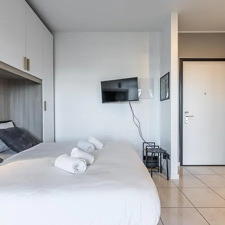 Cosenz Charme * Mediolan