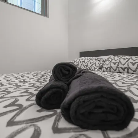 Throat House Apartment