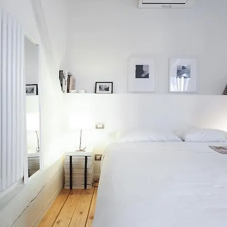 Contempora - Bilocale Ascanio Sforza 9 * Milan