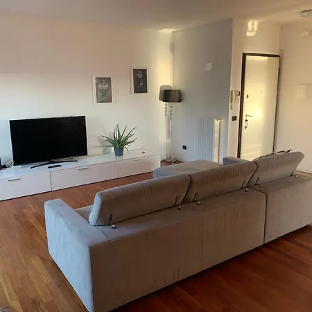 Attico Di Design Zona Navigli/moda,milano Μιλάνο