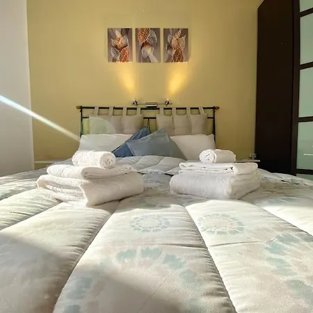 • Cozy House • 10 Min Rho Fiera * Milano