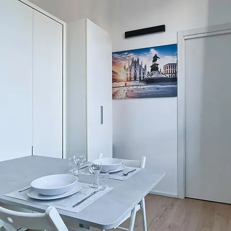 Italianway - Napo Torriani 22 *