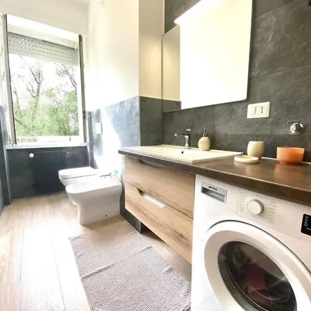 Daire Federico's House - Eleganza E Stile In Via Anselmo Da Baggio Milano