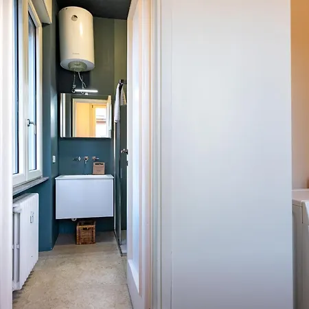 Serra 2br With Terrace By Halldis Milan