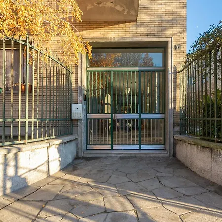 Serra 2br With Terrace By Halldis Milan