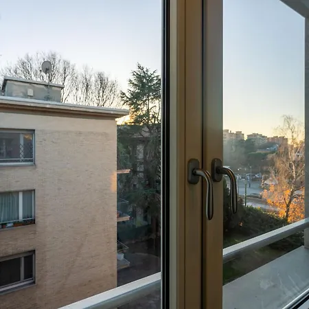 Apartment Serra 2br With Terrace By Halldis *