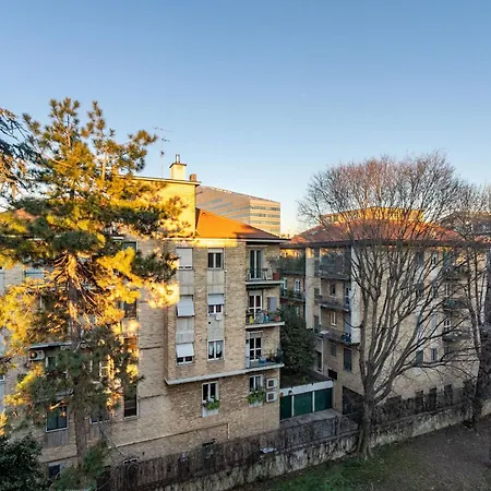 Apartment Serra 2br With Terrace By Halldis *