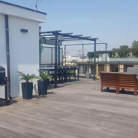 Luxury With Terrace - Napoli 35 Апартаменты *