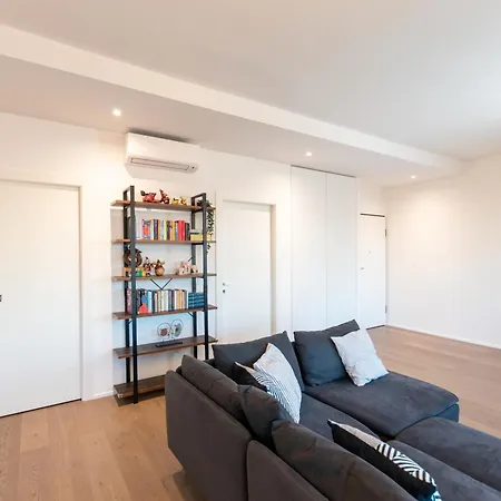 Luxury With Terrace - Napoli 35 * Милан