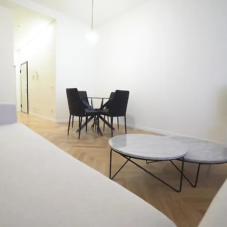 Brera Livings - Luxury Apartment, Full City Center Apartmán *
