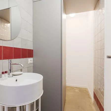 - 800 M Far From Lancetti Station Milan